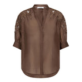 KawaCC Emb. SS V-Shirt - Dark Brown