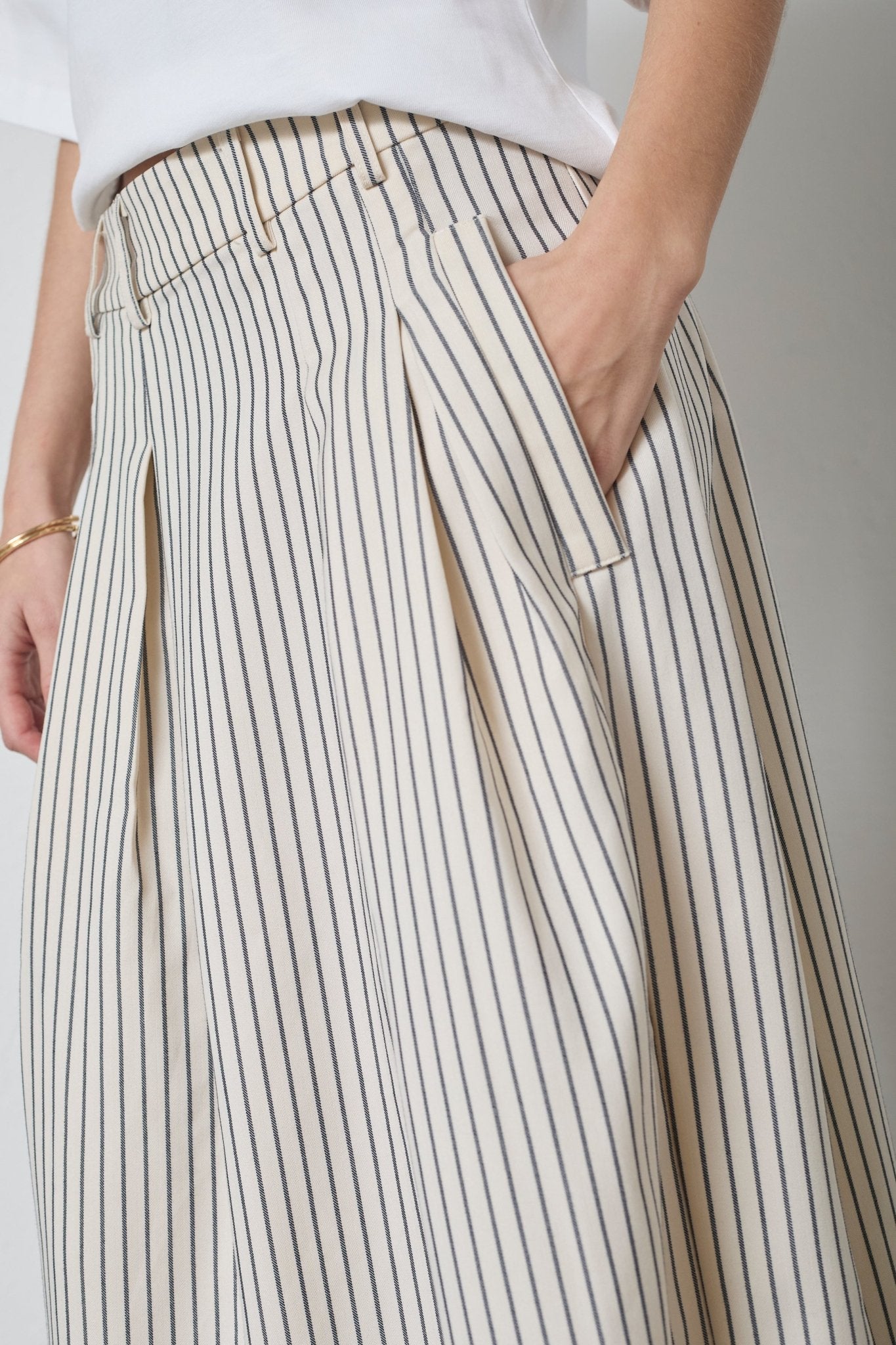 SalvieCC Anya Pleat Skirt - White - Co'couture